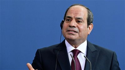 السيسي: شائعات بيع قناة السويس محاولة لعرقلة مصر