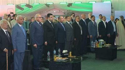 صقر يفتتح مصنع الشركه العربيه للتجارة بالسخنة بحضور نواب السويس