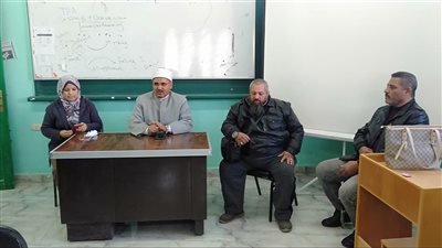 أزهر السويس يناقش تطبيق المنظومة الإلكترونية لتوزيع الوجبات المدرسية