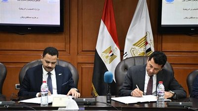 وزير الشباب والرياضة يُوقع بروتوكول تعاون مشترك مع حزب مستقبل وطن