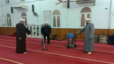 أوقاف السويس تواصل حملة كلنا في خدمة بيوت الله.. إستعداداً لإستقبال الشهر الفضيل