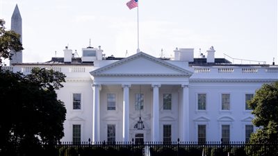 البيت الأبيض ينفي قيام ترامب بتشجيع أوكرانيا على قصف موسكو وبطرسبورج