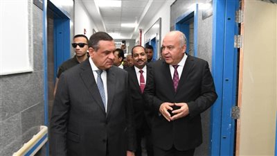 وزير التنمية المحلية ومحافظ قنا يتفقدان مشروعات المبادرة الرئاسية 