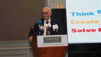 وزير التربية: إعداد الطلاب الموهوبين في تكنولوجيا المعلومات هو سبيل التواصل مع عصر المعلوماتية