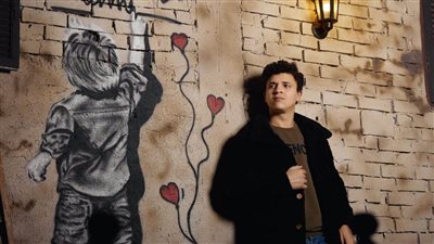 مصري يطرح أغنية 