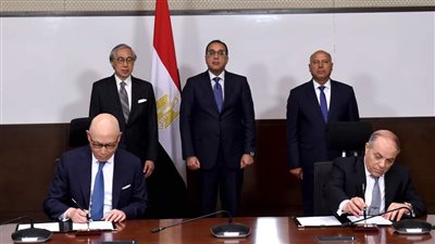 مدبولي: توجيهات الرئيس بتكثيف الجهود لتعظيم الاستفادة من الموقع الجغرافي الفريد لمصر