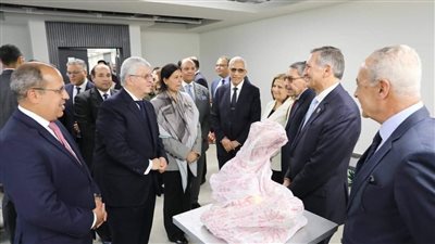 وزير التعليم العالى يفتتح المبنى الجديد لعيادات طب الأسنان بالجامعة البريطانية