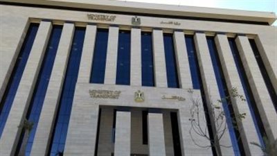النقل: لا صحة لإزالة كوبرى حديث الإنشاء فى العلمين الجديدة