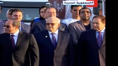 أبو العينين: كتف في كتف أكبر مبادرة يشهدها العالم تحت قيادة الرئيس السيسي الذي يعيش هموم البسطاء  