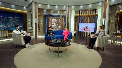  بمناسبة عيد الام..  نهال عنبر و احفادها فى ضيافة عمرو الليثي