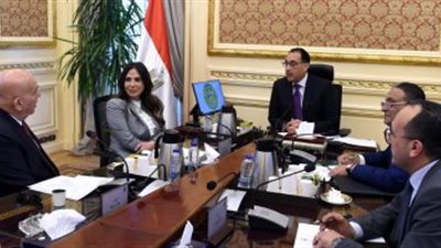 رئيس الوزراء يواصل سلسلة لقاءاته لمناقشة مقترحات برنامج رد الأعباء التصديرية