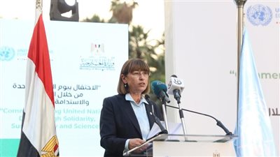 إلينا بانوفا تغرد عبر حسابها بتويتر بمناسبة عيد الأم