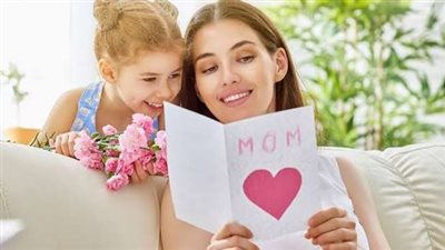 ست الحبايب.. إتيكيت تقديم الهدايا في عيد الأم 2023