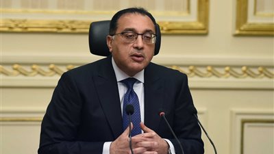 رئيس الوزراء يهنئ الرئيس السيسى بمناسبة قرب حلول شهر رمضان المعظم