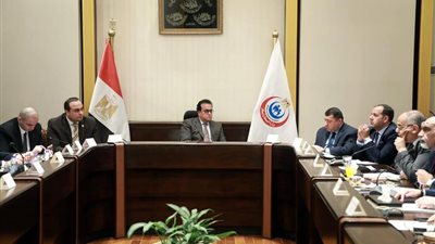 وزير الصحة يوجه بالإسراع في بدء التطوير المتكامل لمعهد القلب