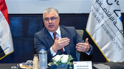 إقتصادية قناة السويس توافق على أول مصنع لإنتاج الأمصال بالسخنة 