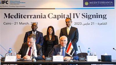 المشاط تشهد توقيع شراكة بين مؤسسة التمويل الدولية والبنك الأوروبي لإعادة الإعمار