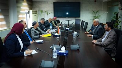 وزيرة البيئة ومحافظ السويس يناقشان الوضع الحالي لمنظومة ادارة المخلفات