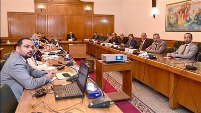 الدكتور سويلم يتابع الموقف المائى والإستعدادات الحالية لفترة أقصى الإحتياجات