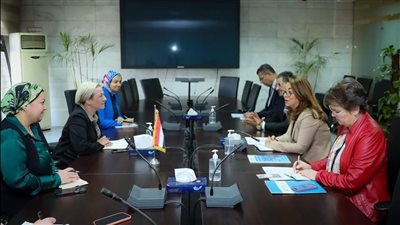 ياسمين تناقش مع وكيل الأمين العام للأمم المتحدة والمدير التنفيذي لمكتب الأمم المتحدة سبل التعاون