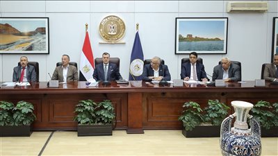 وزير السياحة والآثار يترأس اجتماع مجلس إدارة المجلس الأعلى للآثار