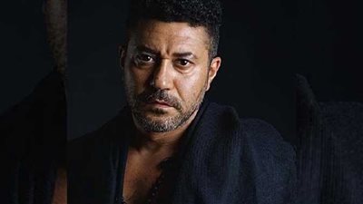 وفاة والدة الفنان محمد عز والعزاء غداً