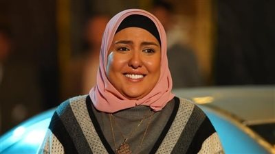 مي كساب.. فنانة من طراز فريد في 