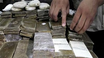 ضبط 5 عناصر إجرامية بحوزتهم كميات من الحشيش والهيروين