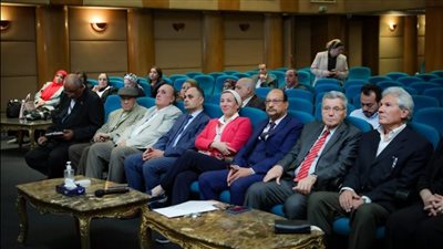 وزيرة البيئة تشهد توقيع بروتوكول تعاون لتعزيز دور الإعلام في رفع الوعي بقضايا البيئة