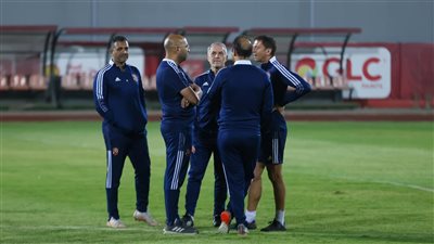 بقيادة الشناوي..كولر يستبعد 13 لاعبا من قائمة الأهلي ضد غزل المحلة