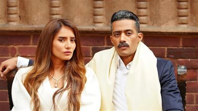 زينة تخطف الأضواء بمسلسل 