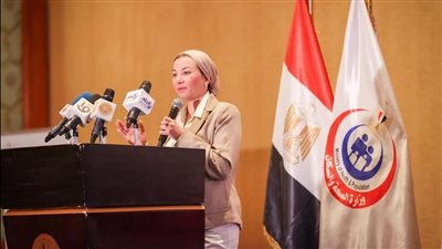 وزيرة البيئة تشارك فى إطلاق 