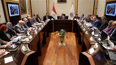 وزير الصحة: الانتقال تدريجياً للعمل من مقر الوزارة بالعاصمة الإدارية الجديدة بدءً من شهر مايو المقبل 2023