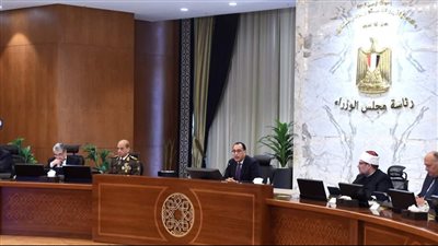 الوزراء يوافق على حافز إضافي لتوريد القمح ليصل سعر الأردب إلى 1500 جنيه