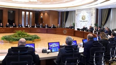 رئيس الوزراء يوجه بسرعة استلام الموظفين المنتقلين للعمل بالعاصمة الإدارية الجديدة لوحداتهم 