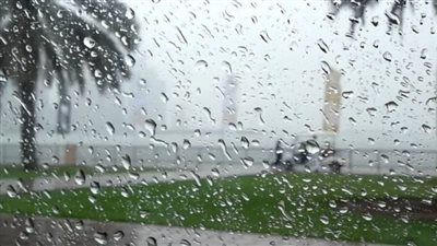 هل المطر من علامات ليلة القدر؟.. 