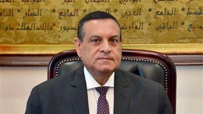 وزير التنمية المحلية يستعرض تقريراً حول جهود المحافظات للتصدى للتعديات ورفع تراكمات القمامة