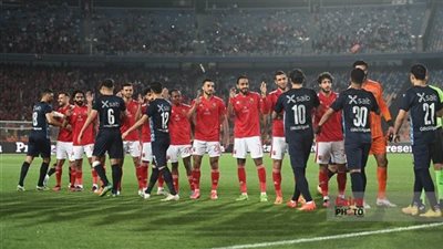 بعد التألق.. بيراميدز يقدم عرضا ضخما لإغراء نجم الأهلي بالانضمام لصفوفه