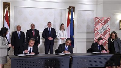 لإصلاح ورفع كفاءة ماكينات السكة الحديد.. توقيع مذكرة تفاهم ثلاثية