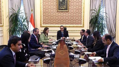 رئيس الوزراء يتابع جهود صندوق مصر السيادى لجذب المزيد من الاستثمارات