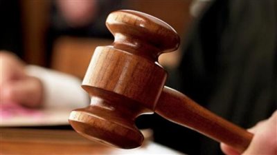 جنايات الجيزة.. المشدد 10 سنوات والغرامة للمتهم بحيازة هيروين وسلاح ناري