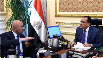 رئيس الوزراء يتابع الموقف التنفيذي لعدد من مشروعات وزارة النقل