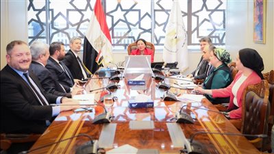 وزيرة البيئة: 150مليون دولار استثمارات مشروع قناة السويس الخضراء