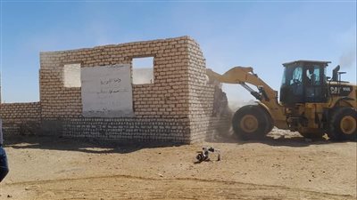  لليوم الثالث الموجة 21 تواصل نشاطها في إزالة التعديات بالسويس