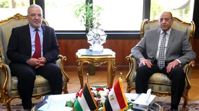 وزير الطيران المدنى يبحث مع وزير النقل الفلسطيني الاستعدادات اللازمة لنقل الحجاج الفلسطينيين