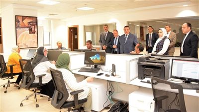 وزير التنمية المحلية يباشر مهام عمله رسمياً من مقر الوزارة بالعاصمة الإدارية الجديدة