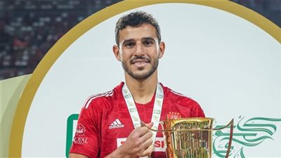 أول رد رسمي من الأهلي بشأن العرض القطري لـ حمدي فتحي