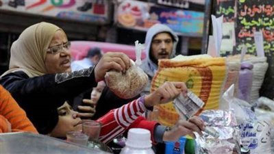  الحكومة تكشف حقيقة إلغاء الدعم العيني للسلع التموينية وتحويله إلى دعم نقدي 