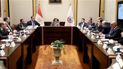 وزير الصحة يوجه بوضع خطة متكاملة لانشاء مراكز تميز تخصصية بجميع المحافظات