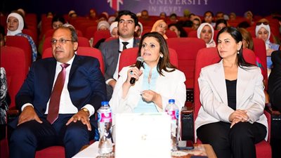 وزيرة الهجرة تؤكد اعتزازها بجميع المصريين بالخارج من ذوي الهمم 